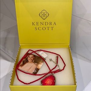 KENDRA SCOTT NECKLACE
